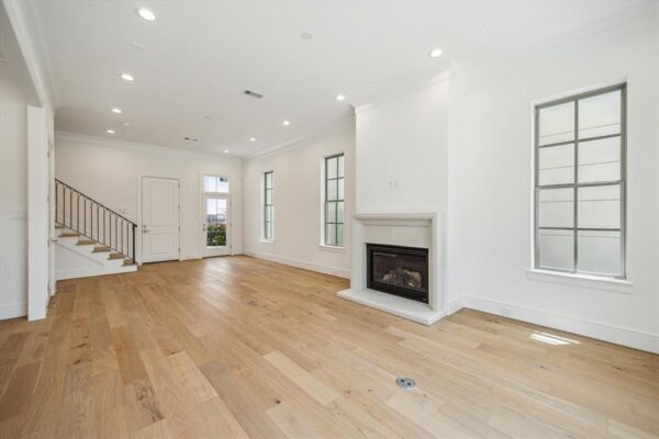 211 Sutton Row Place  Houston 77024 Harris - Image 3