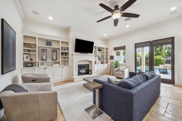 1249 Gardenia Drive  Houston 77018 Harris - Image 3