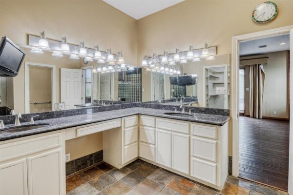 1607 E Bonner Street  Houston 77007 Harris - Image 31