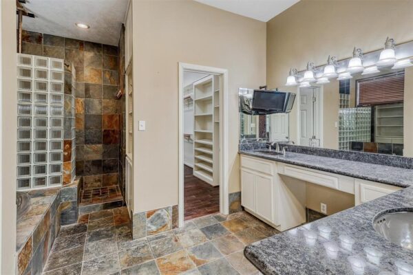 1607 E Bonner Street  Houston 77007 Harris - Image 32