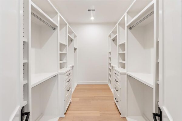 1741 Chippendale Road  Houston 77018 Harris - Image 31