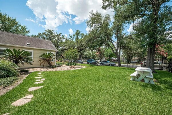 826 Heights Boulevard  Houston 77007 Harris - Image 32