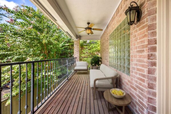 111 N Wynden Estates Court  Houston 77056 Harris - Image 38
