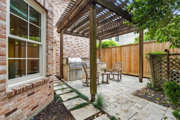 210 Park Laureate Drive  Houston 77024 Harris - Image 34