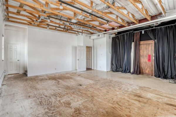 1607 E Bonner Street  Houston 77007 Harris - Image 38