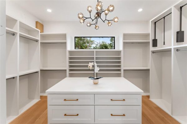 1741 Chippendale Road  Houston 77018 Harris - Image 37