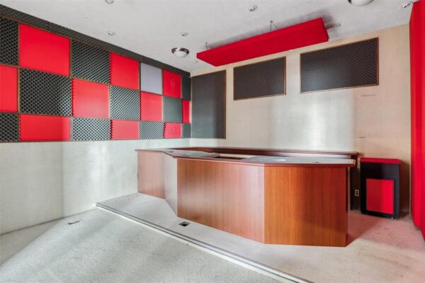 1607 E Bonner Street  Houston 77007 Harris - Image 39