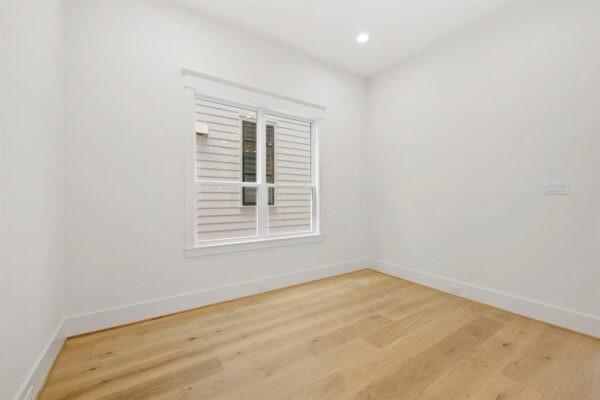 1520 Nicholson Street  Houston 77008 Harris - Image 4