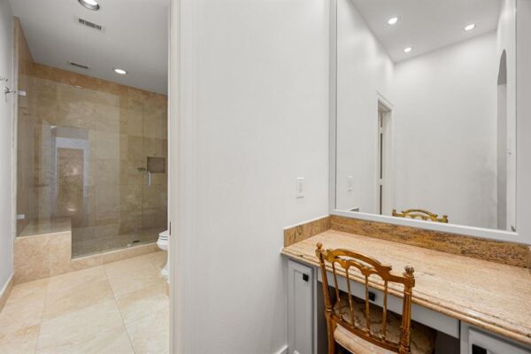 111 N Wynden Estates Court  Houston 77056 Harris - Image 45