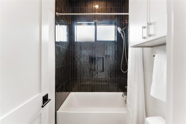 1741 Chippendale Road  Houston 77018 Harris - Image 46