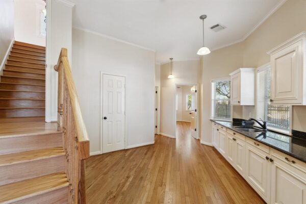 3201 White Oak Drive  Houston 77007 Harris - Image 5