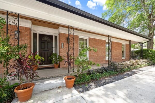 1902 Chimney Rock Road  Houston 77056 Harris - Image 3
