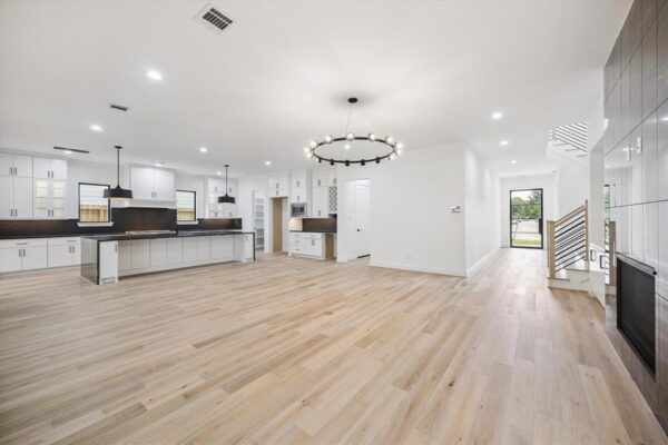 1201 Confederate Road  Houston 77055 Harris - Image 6