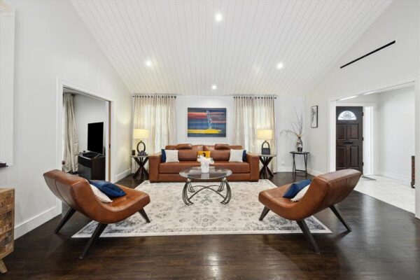 1902 Chimney Rock Road  Houston 77056 Harris - Image 5