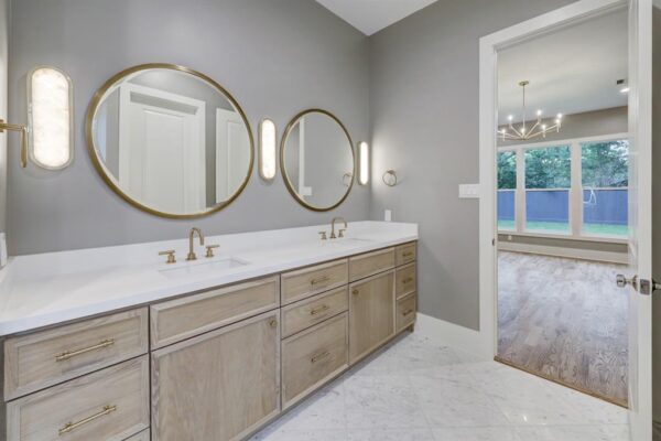 1614 Woodcrest Drive  Houston 77018 Harris - Image 9